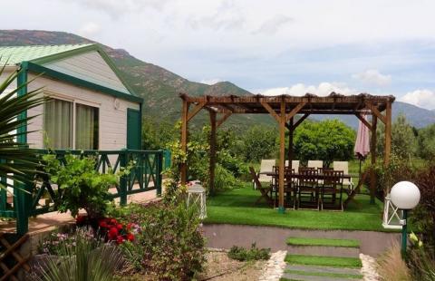 Grand chalet avec terrasse